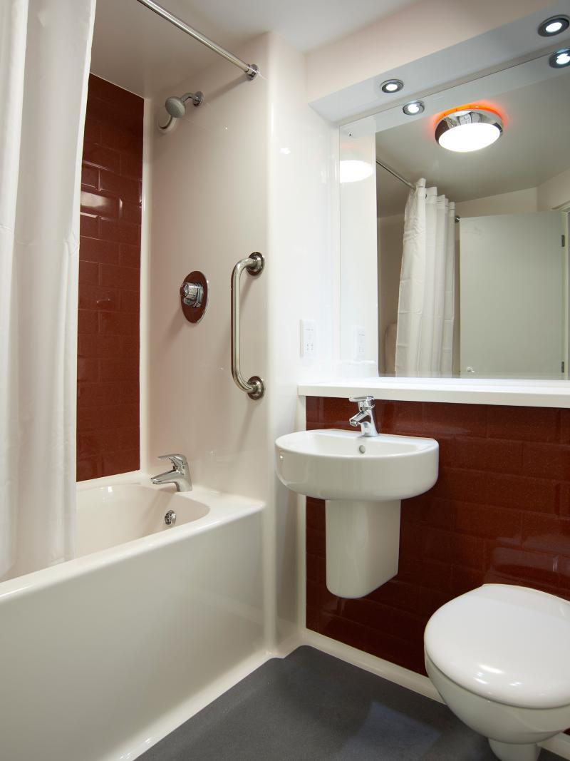Travelodge London Crystal Palace Exterior foto